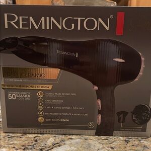 Remington Pearl Ceramic Hair Dryer - Black and Pink